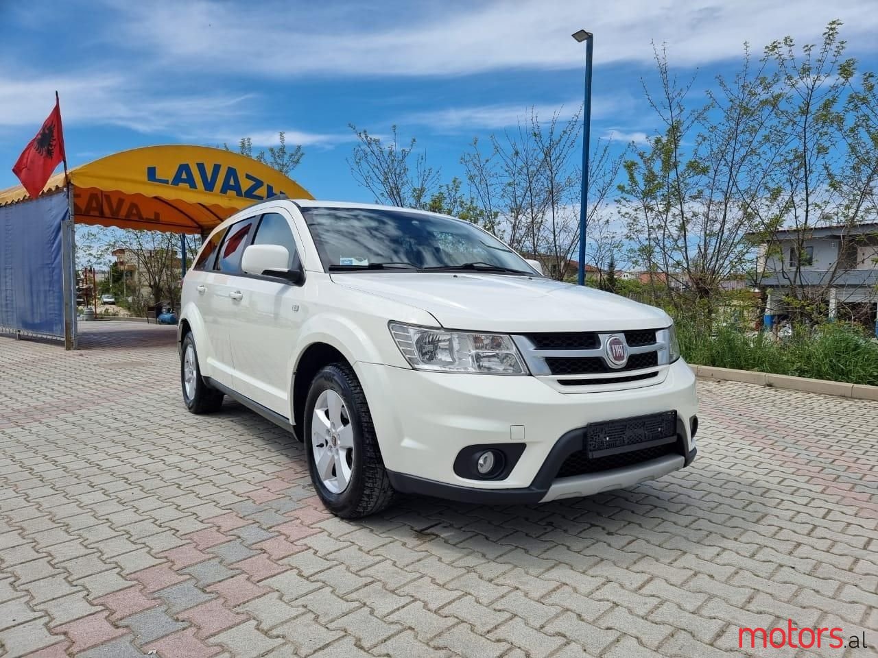 2011' Fiat Freemont photo #1