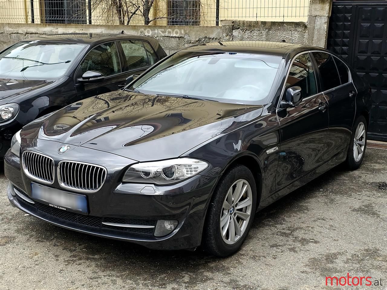 2013' BMW 520 photo #3