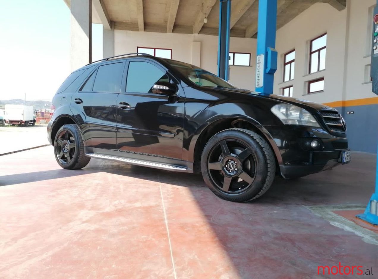 2008' Mercedes-Benz ML 320 photo #1