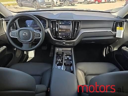 2022' Volvo Xc 60 photo #4