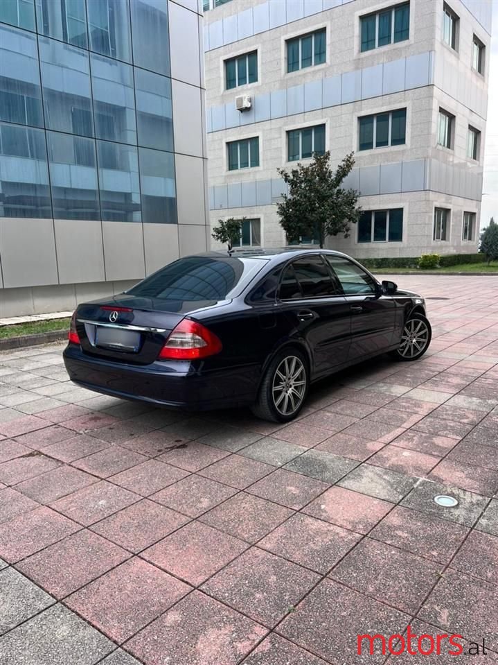 2006' Mercedes-Benz E 200 photo #2