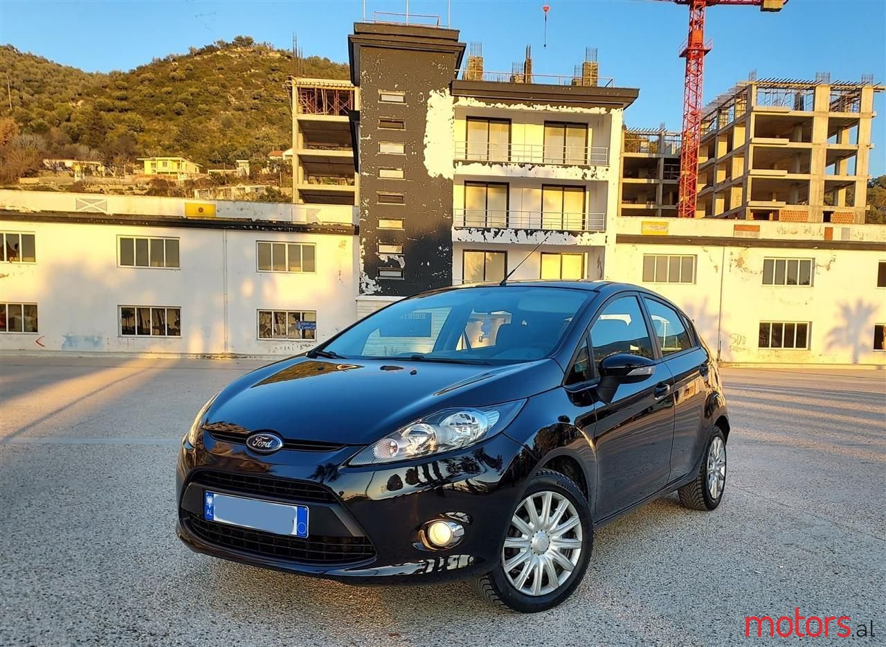 2012' Ford Fiesta photo #3