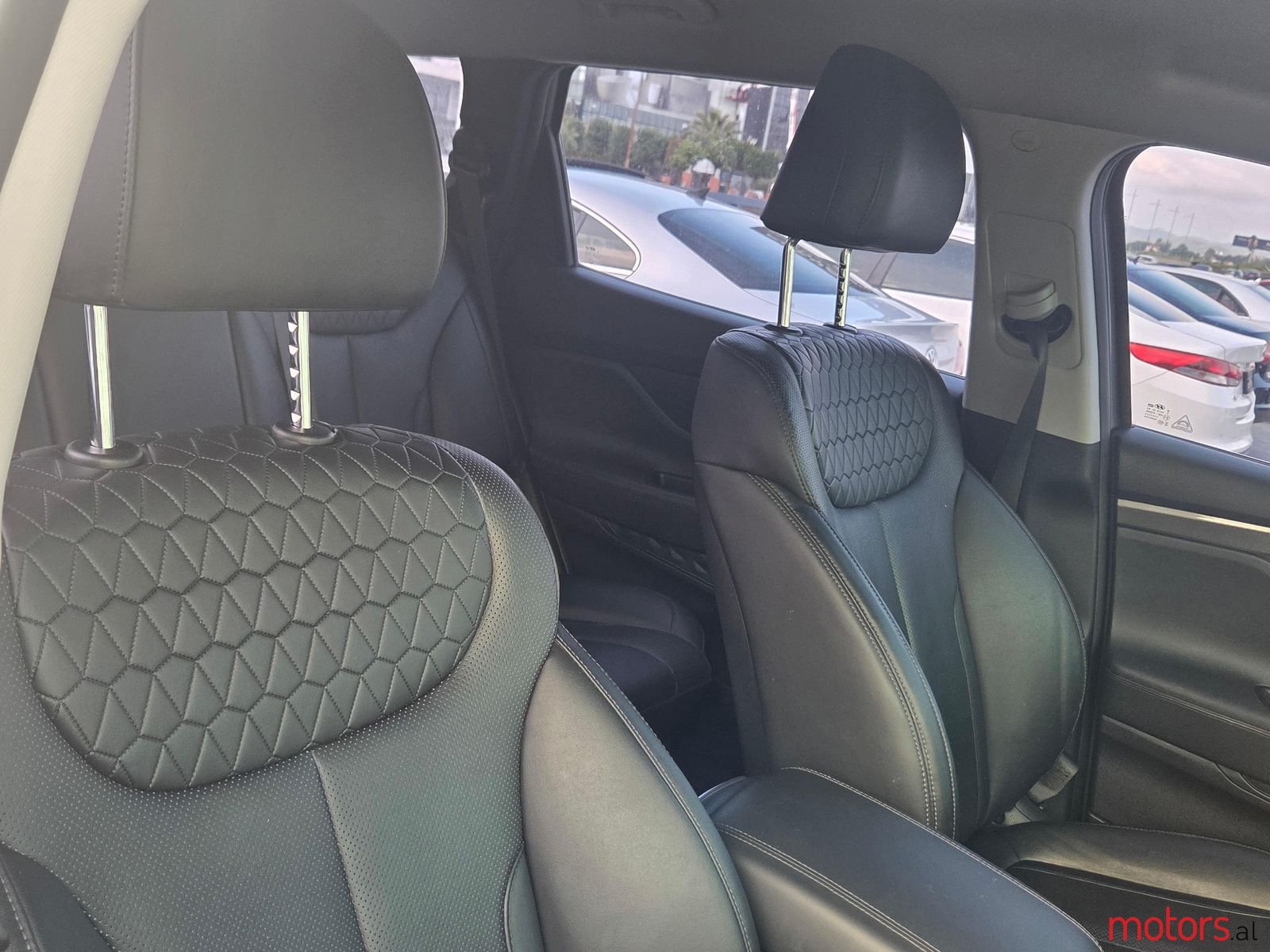 2019' Hyundai Santa Fe photo #5