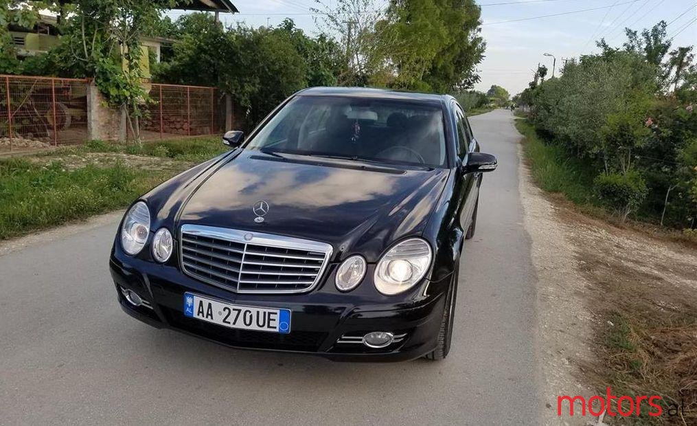 2008' Mercedes-Benz E 220 photo #2