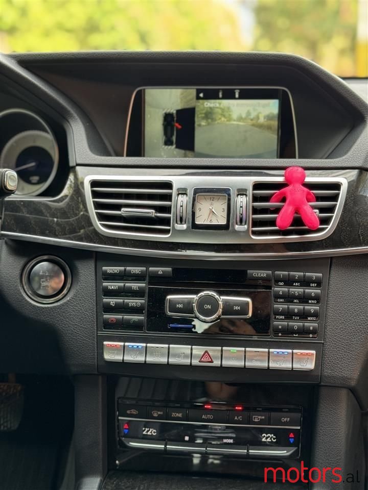 2013' Mercedes-Benz E 350 photo #4