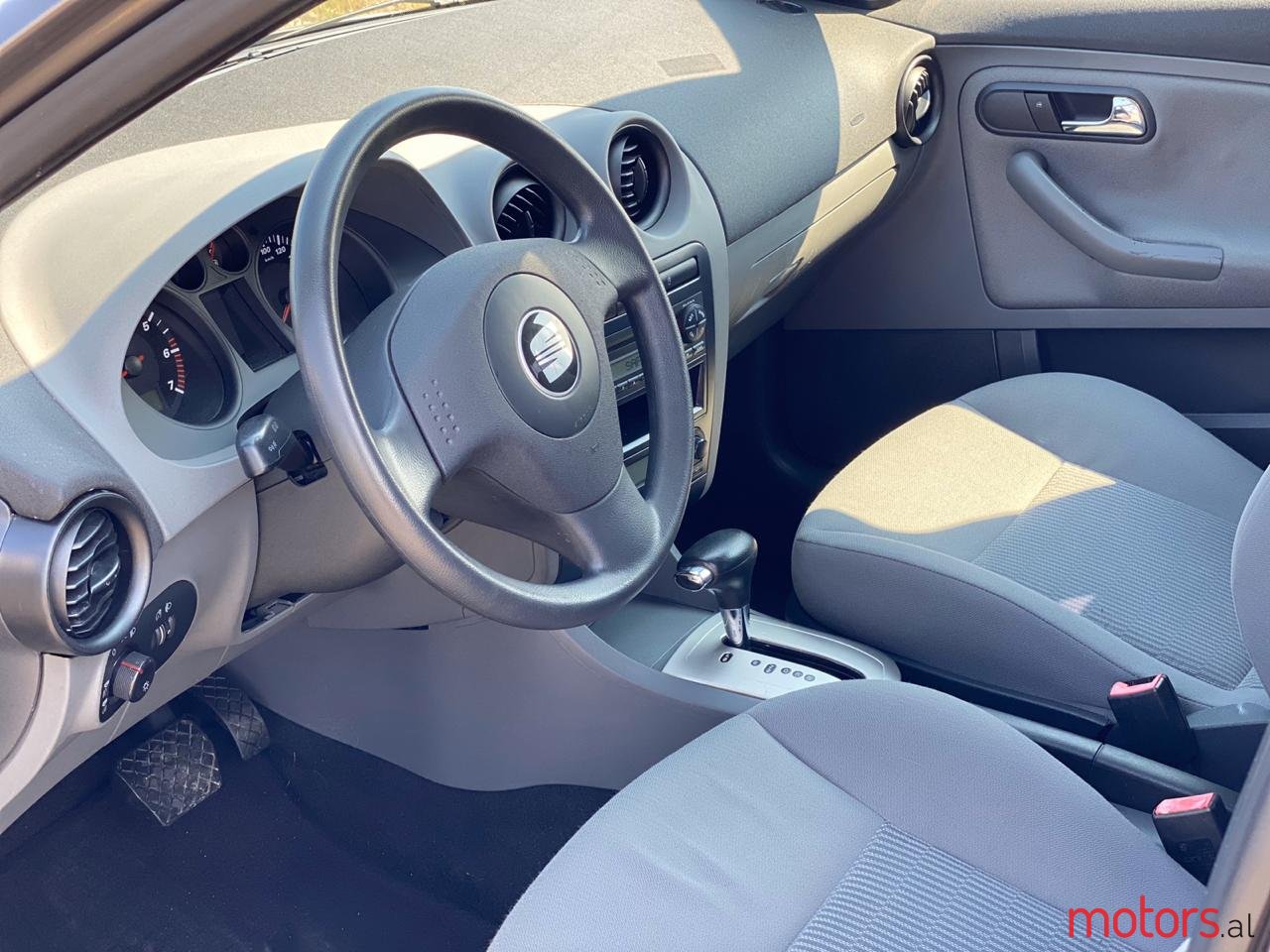 2005' SEAT Ibiza photo #6