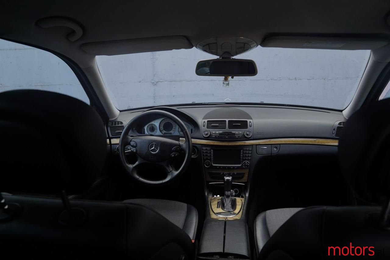 2007' Mercedes-Benz 220 photo #5