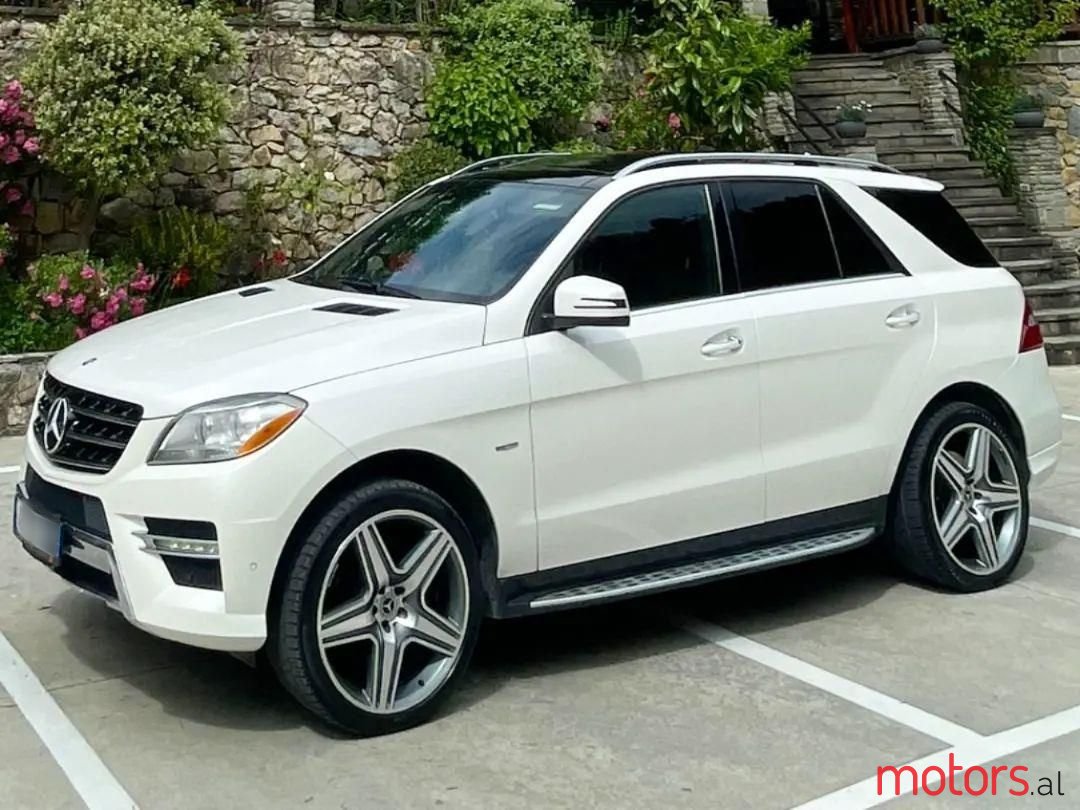 2012' Mercedes-Benz ML 350 photo #1