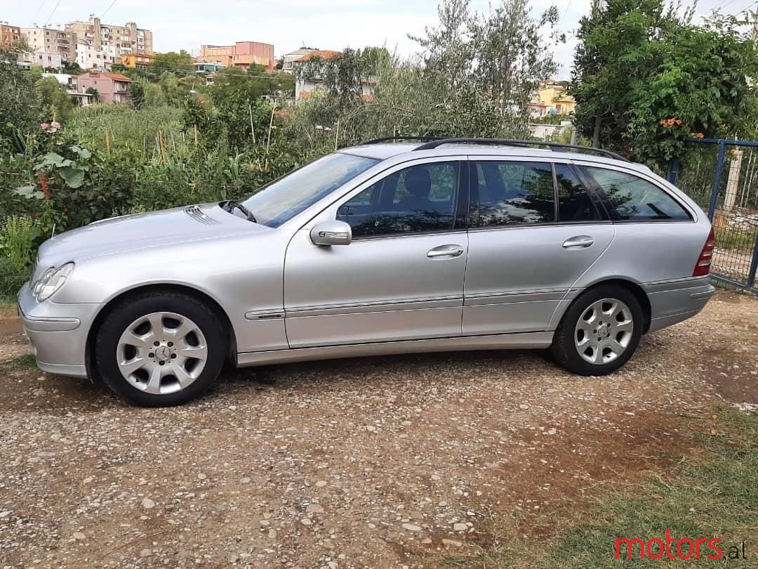 2006' Mercedes-Benz C 220 photo #2