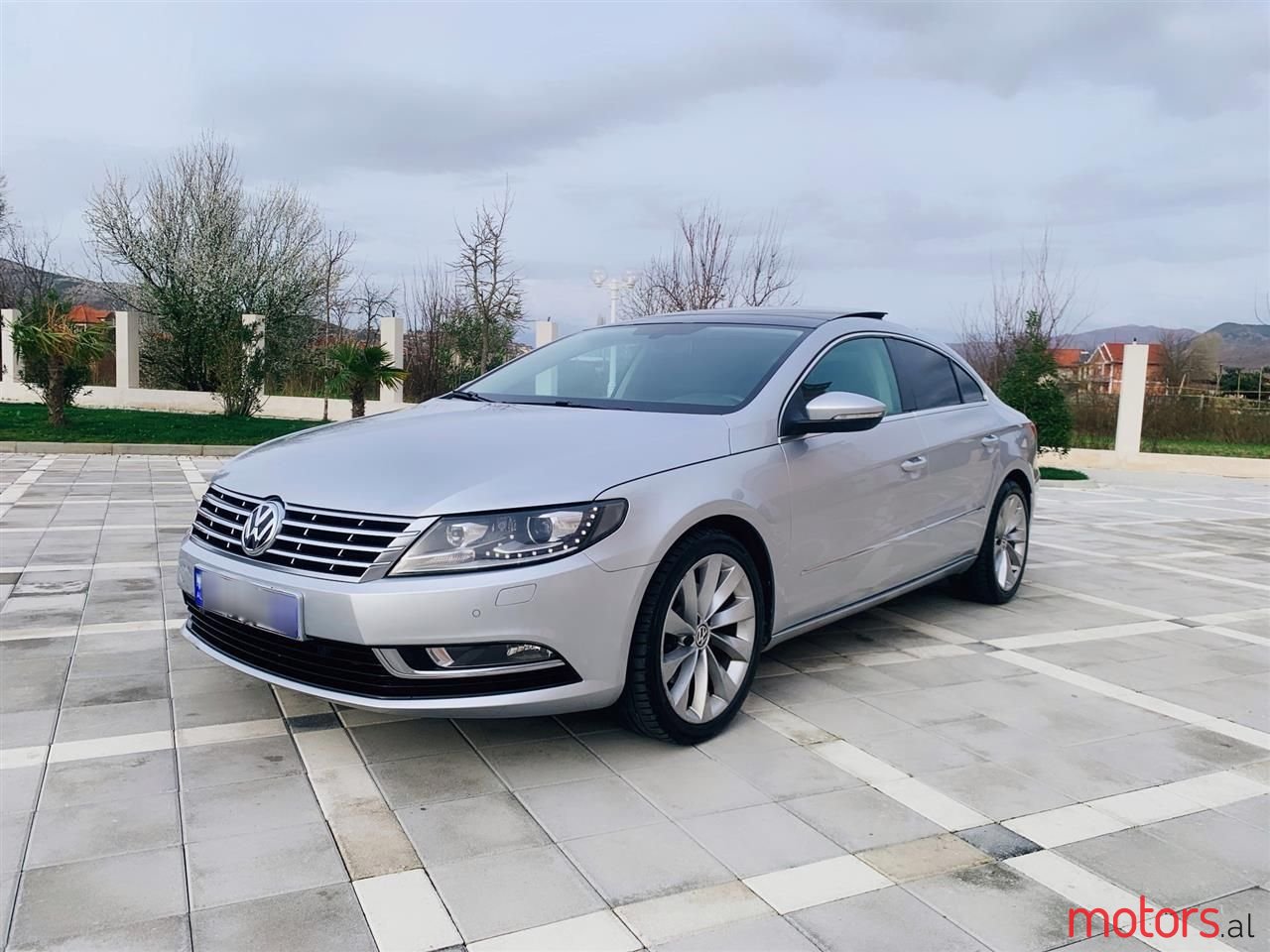 2013' Volkswagen Passat photo #2