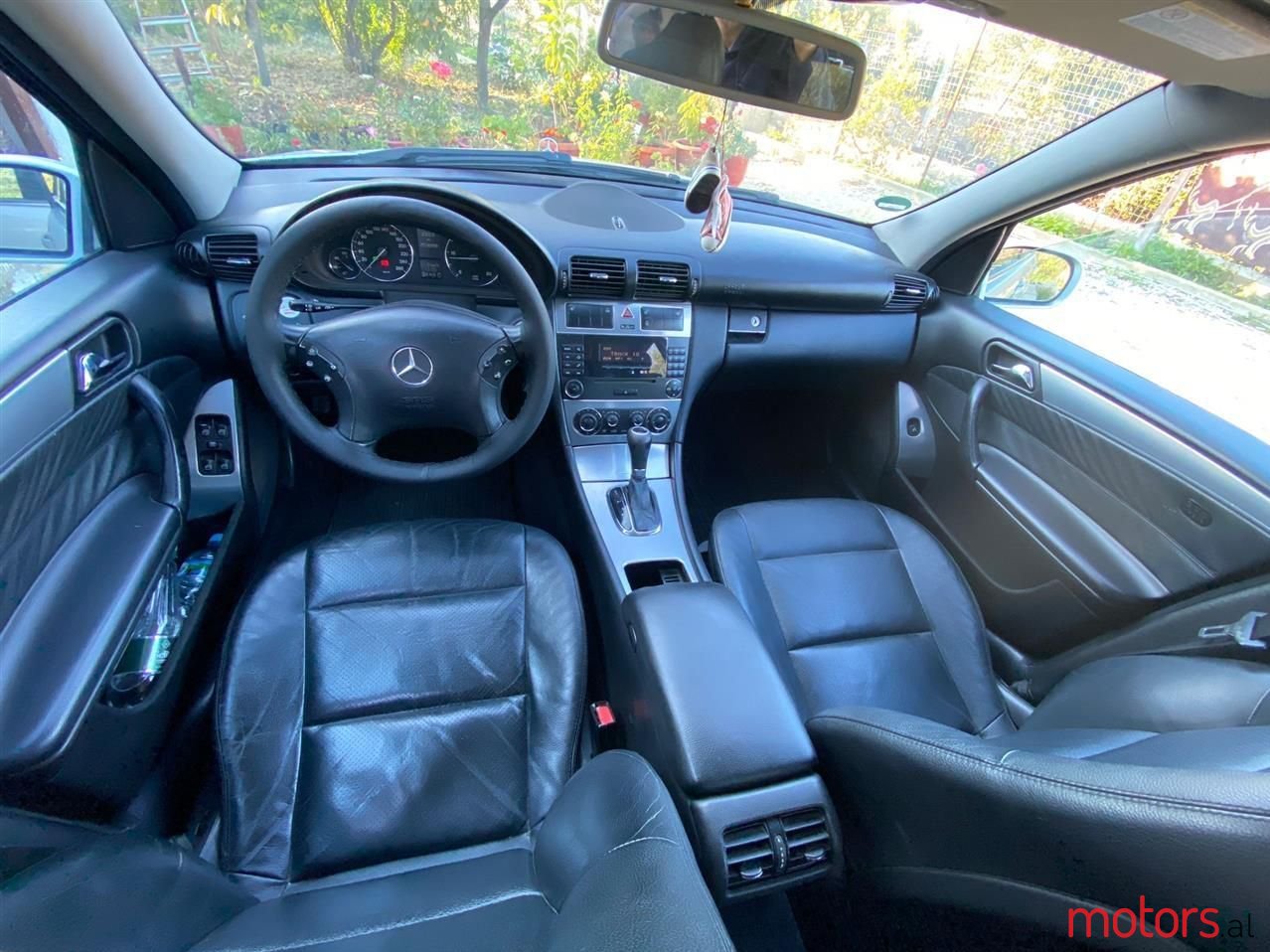 2005' Mercedes-Benz C 220 photo #1