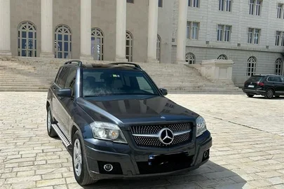 2010' Mercedes-Benz GLK 320