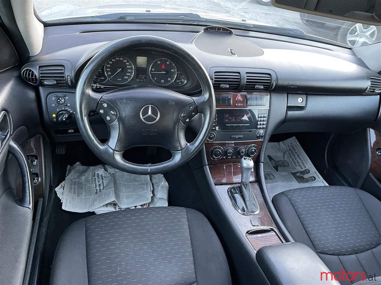 2005' Mercedes-Benz C 220 photo #3