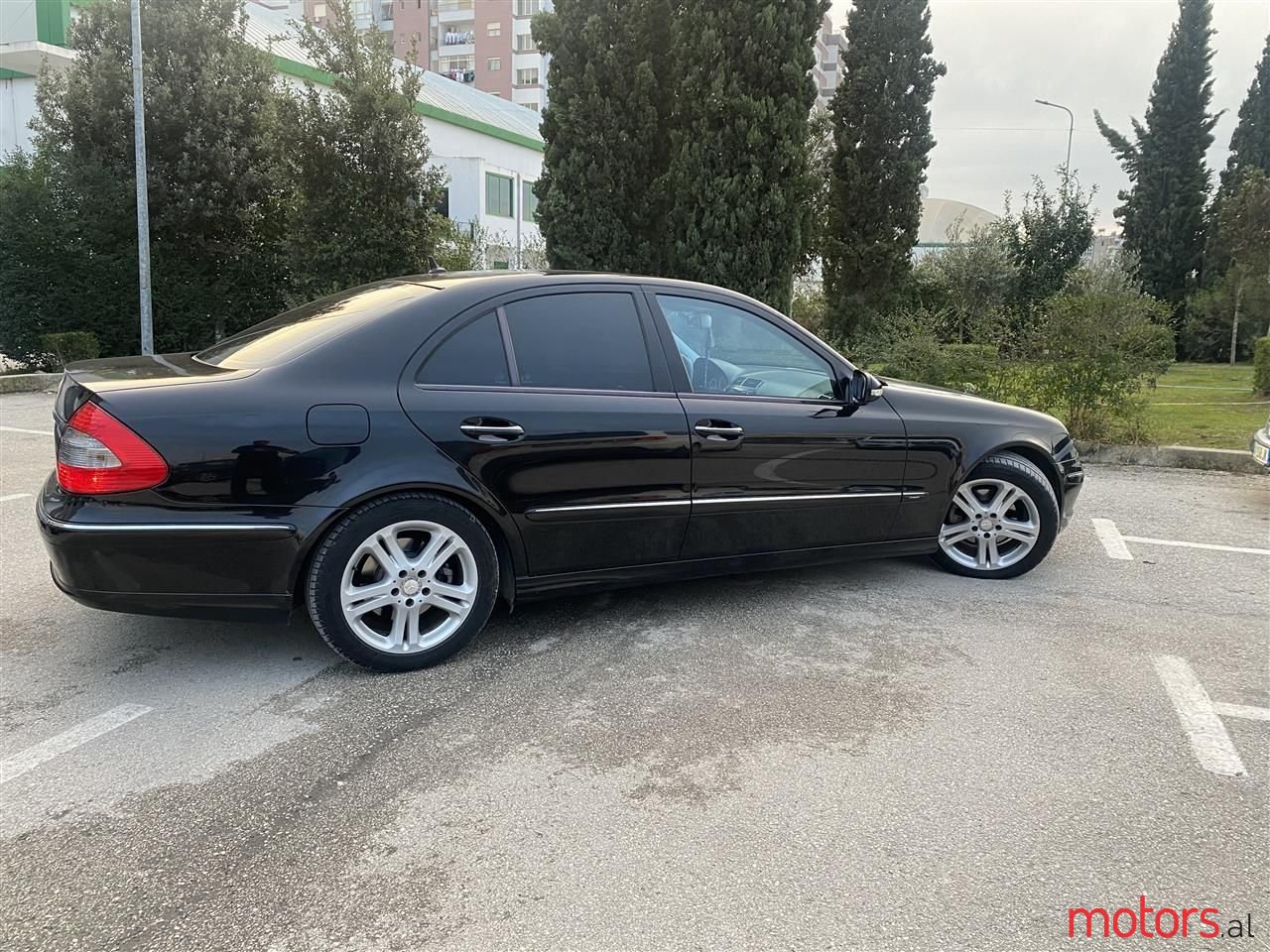 2008' Mercedes-Benz E 280 photo #1