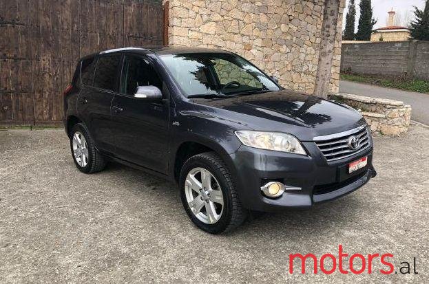 2011' Toyota RAV4 photo #2