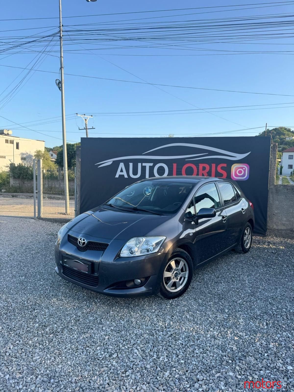 2008' Toyota Auris photo #1