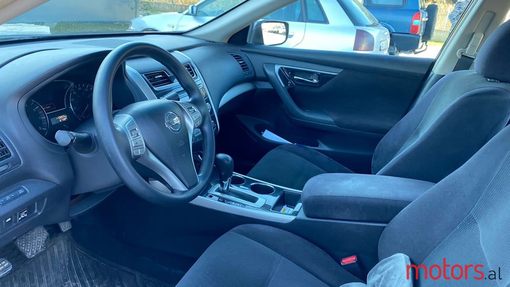 2013' Nissan Altima photo #6