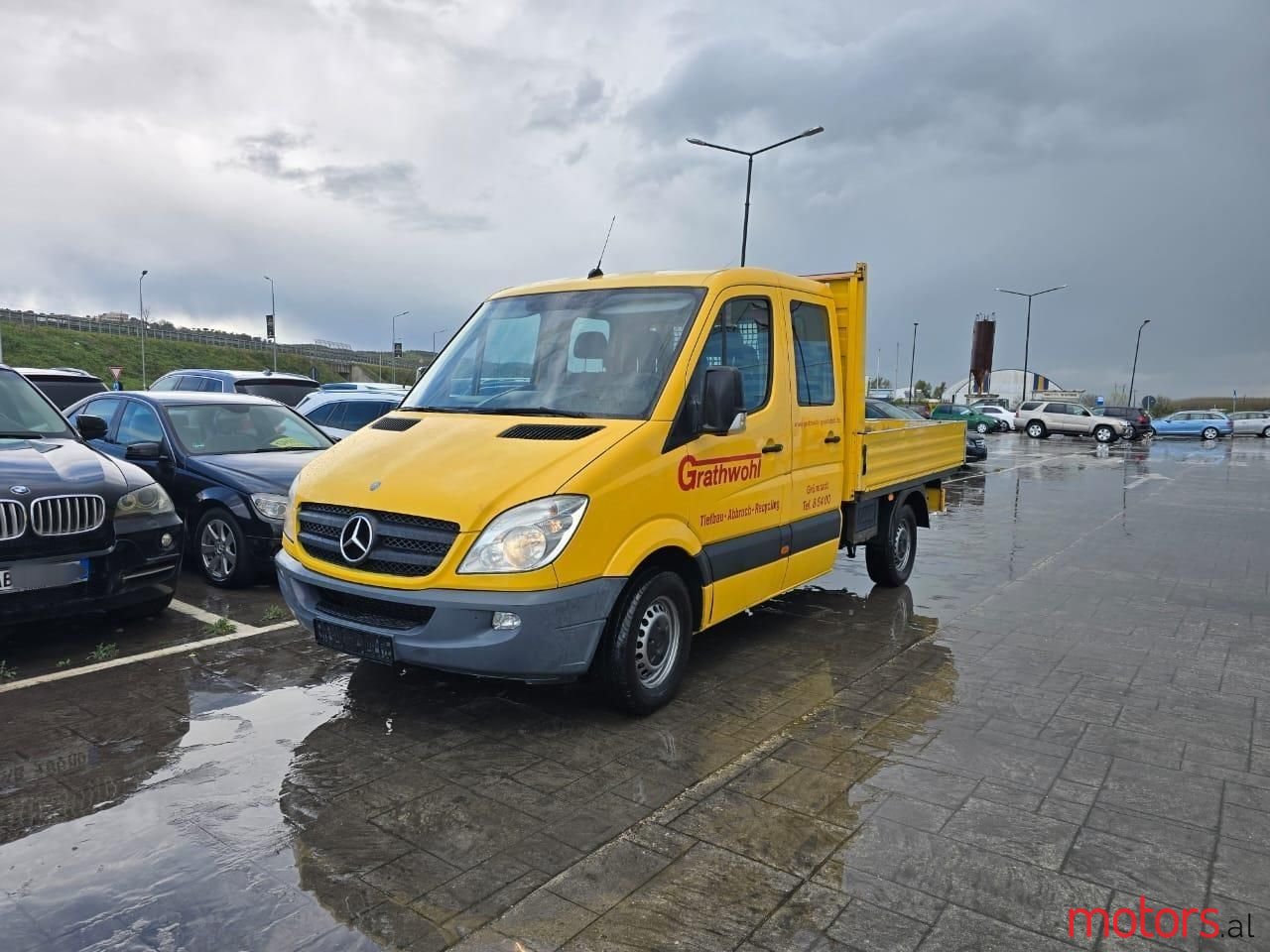 2011' Mercedes-Benz Sprinter photo #5