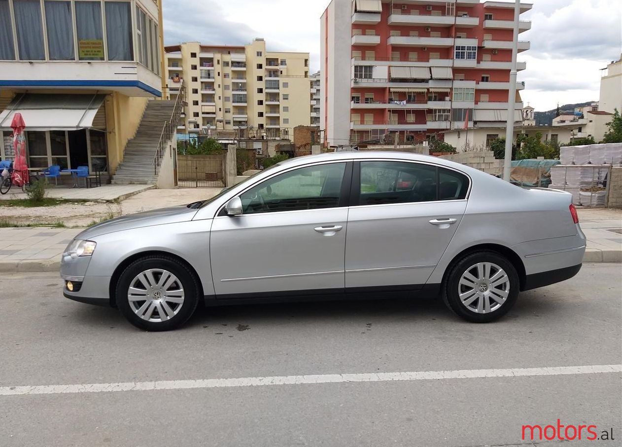 2007' Volkswagen Passat photo #1