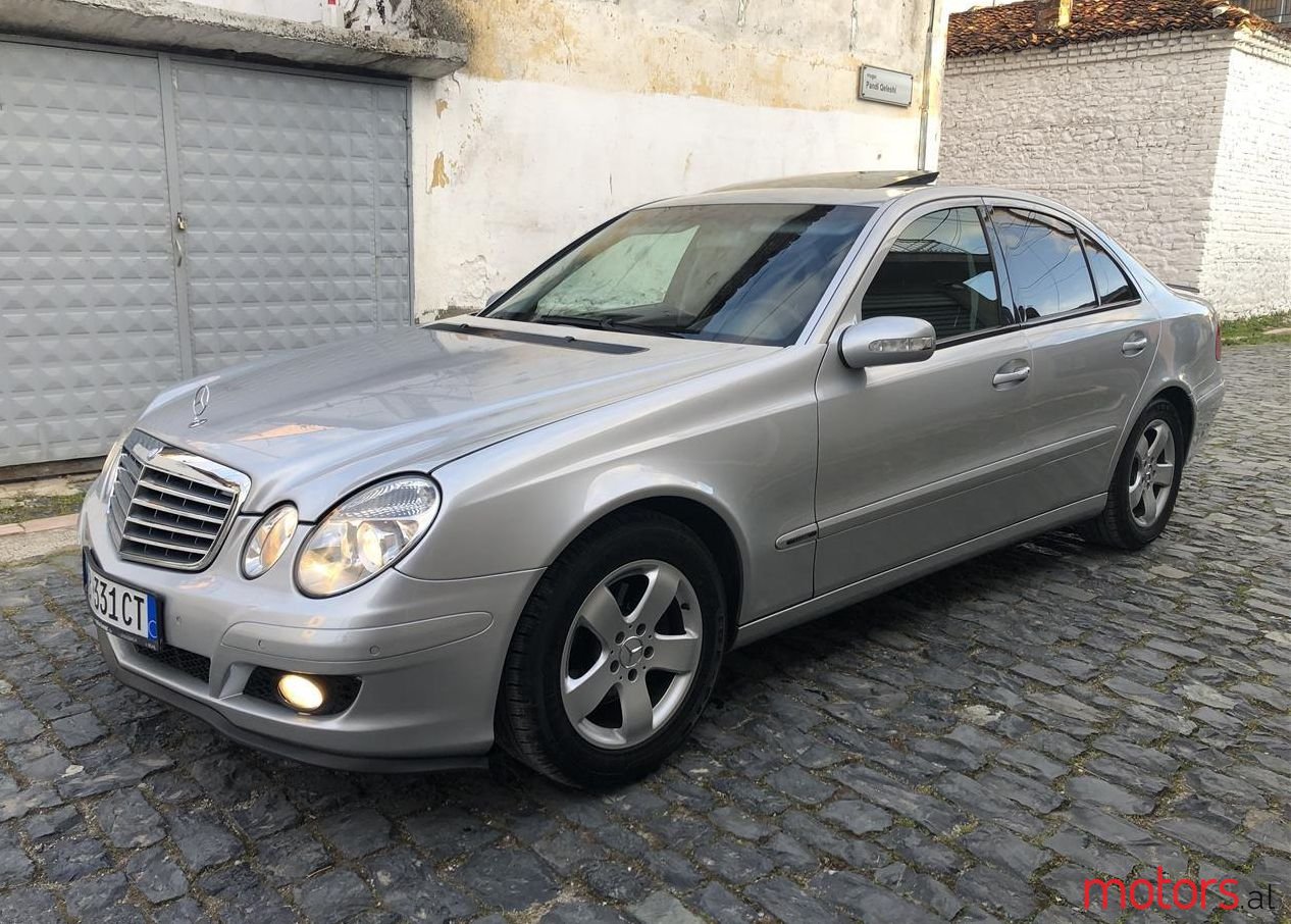 2003' Mercedes-Benz E 200 photo #1