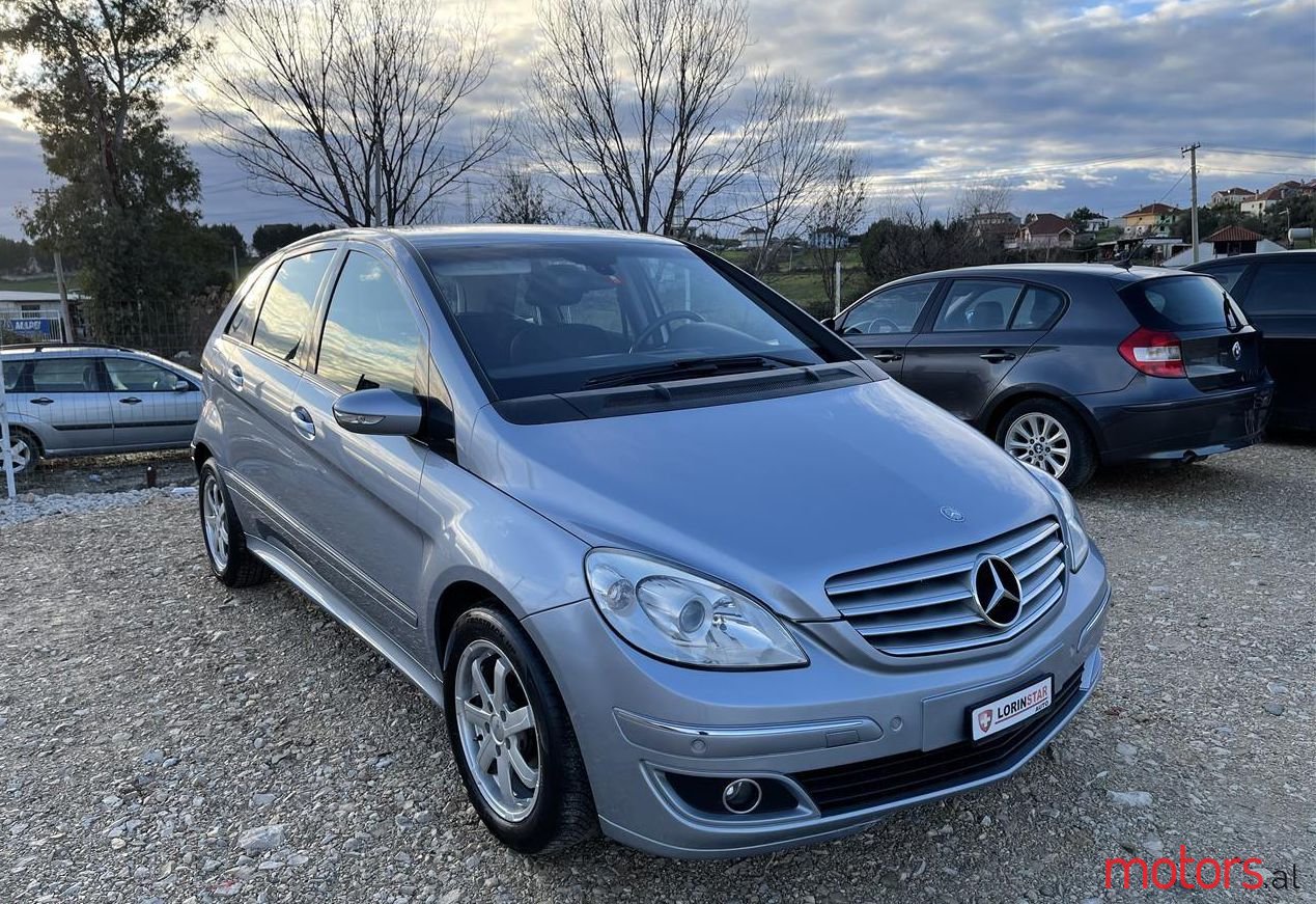 2005' Mercedes-Benz B 180 photo #1