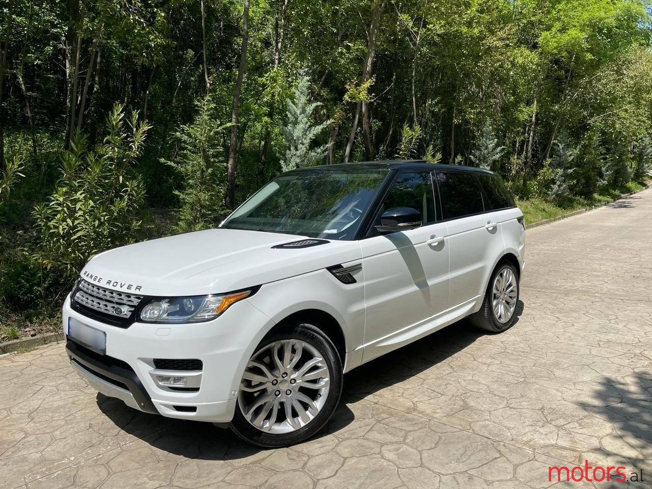 2015' Land Rover Range Rover Sport photo #6