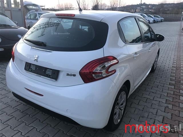 2012' Peugeot 208 hdi photo #4