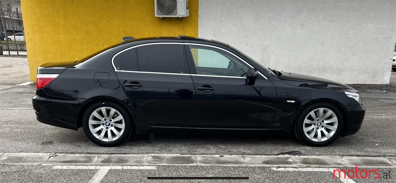 2008' BMW 523 photo #2