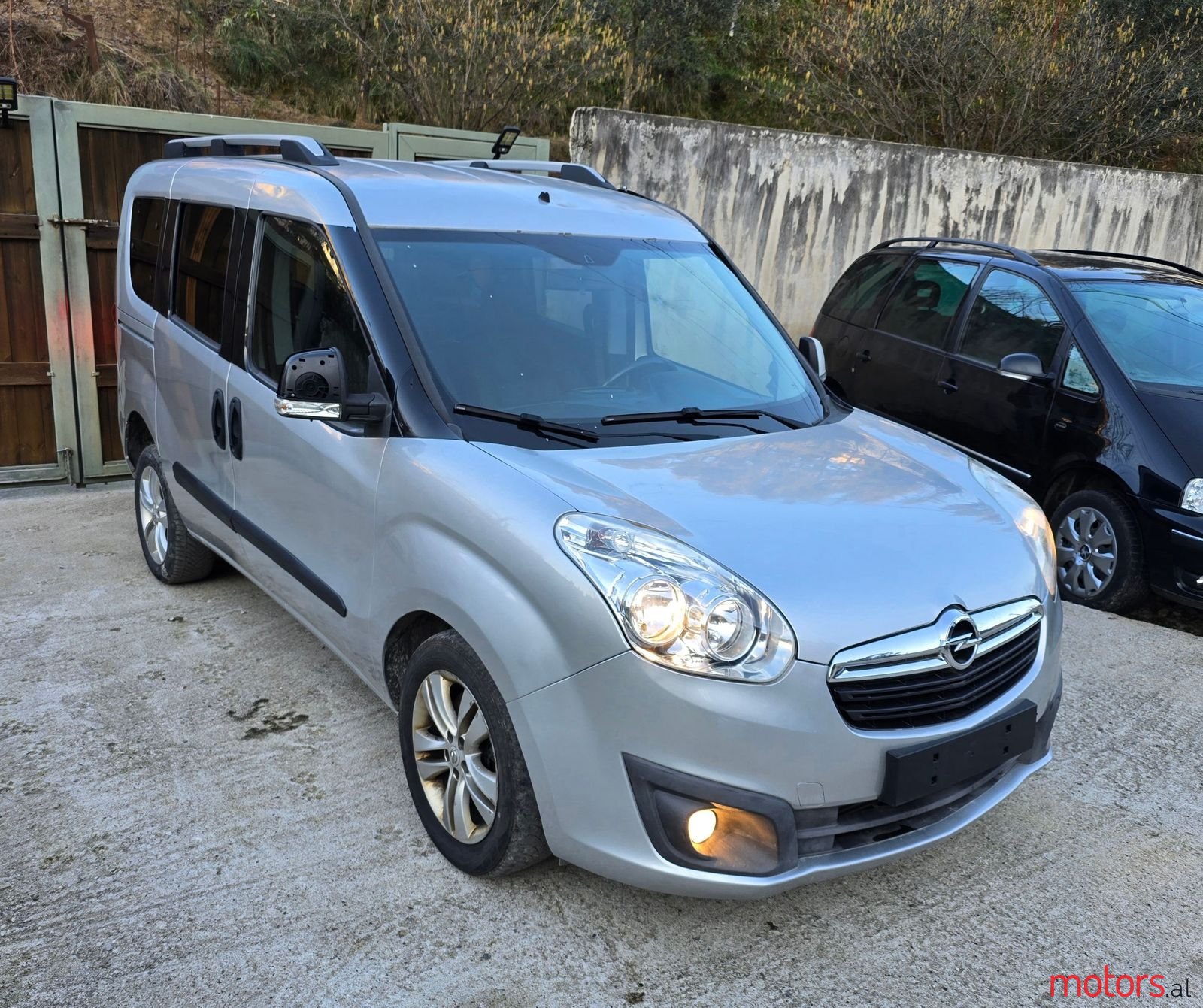 2012' Opel Combo photo #2