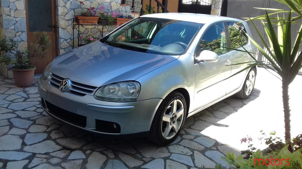 2007' Volkswagen Golf photo #6