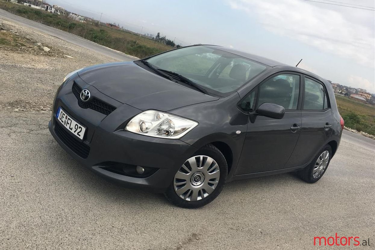 2009' Toyota Auris photo #1