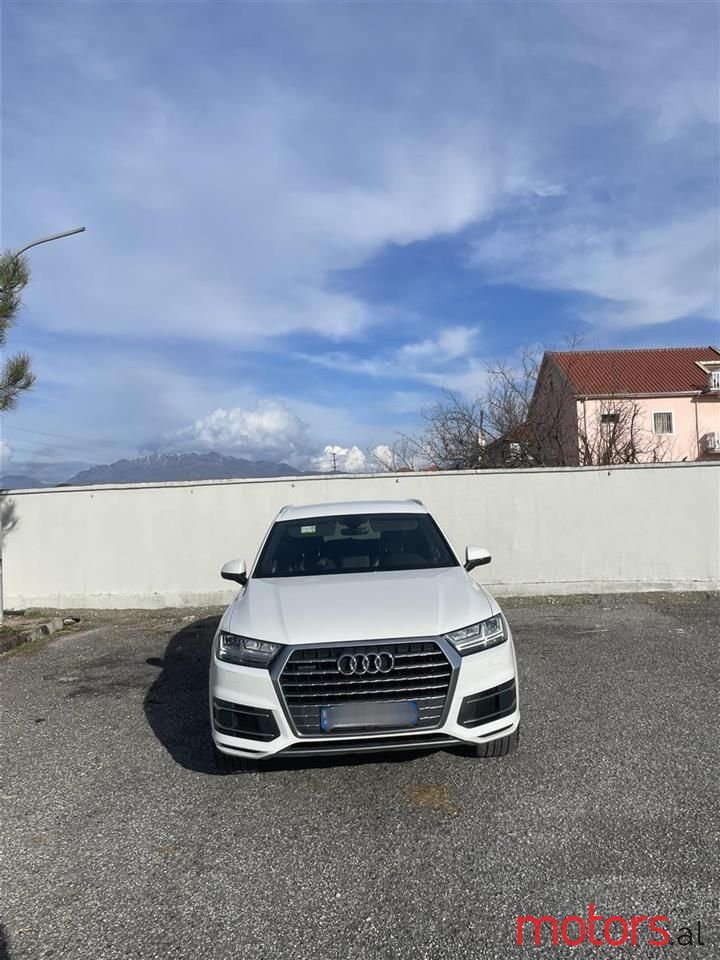 2017' Audi Q7 photo #6
