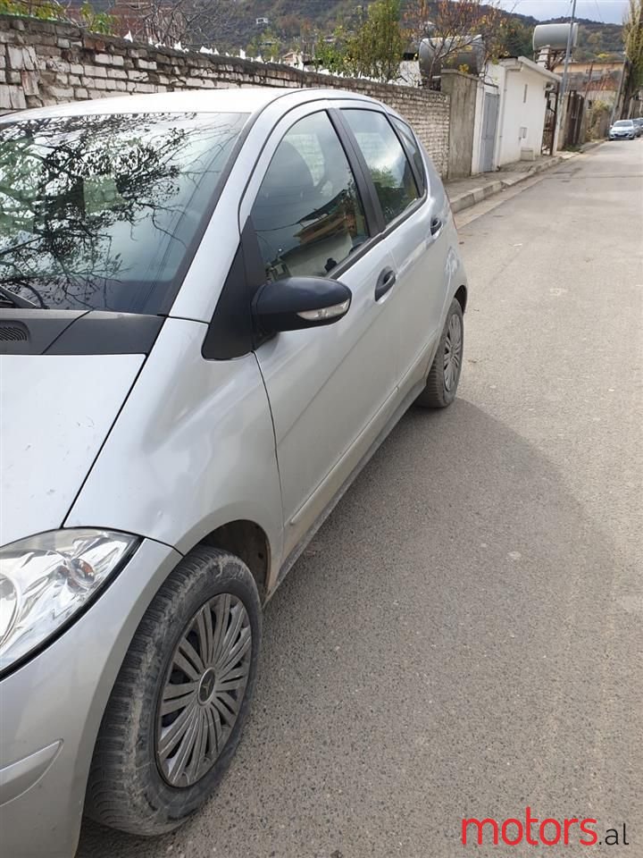 2007' Mercedes-Benz A 150 photo #2