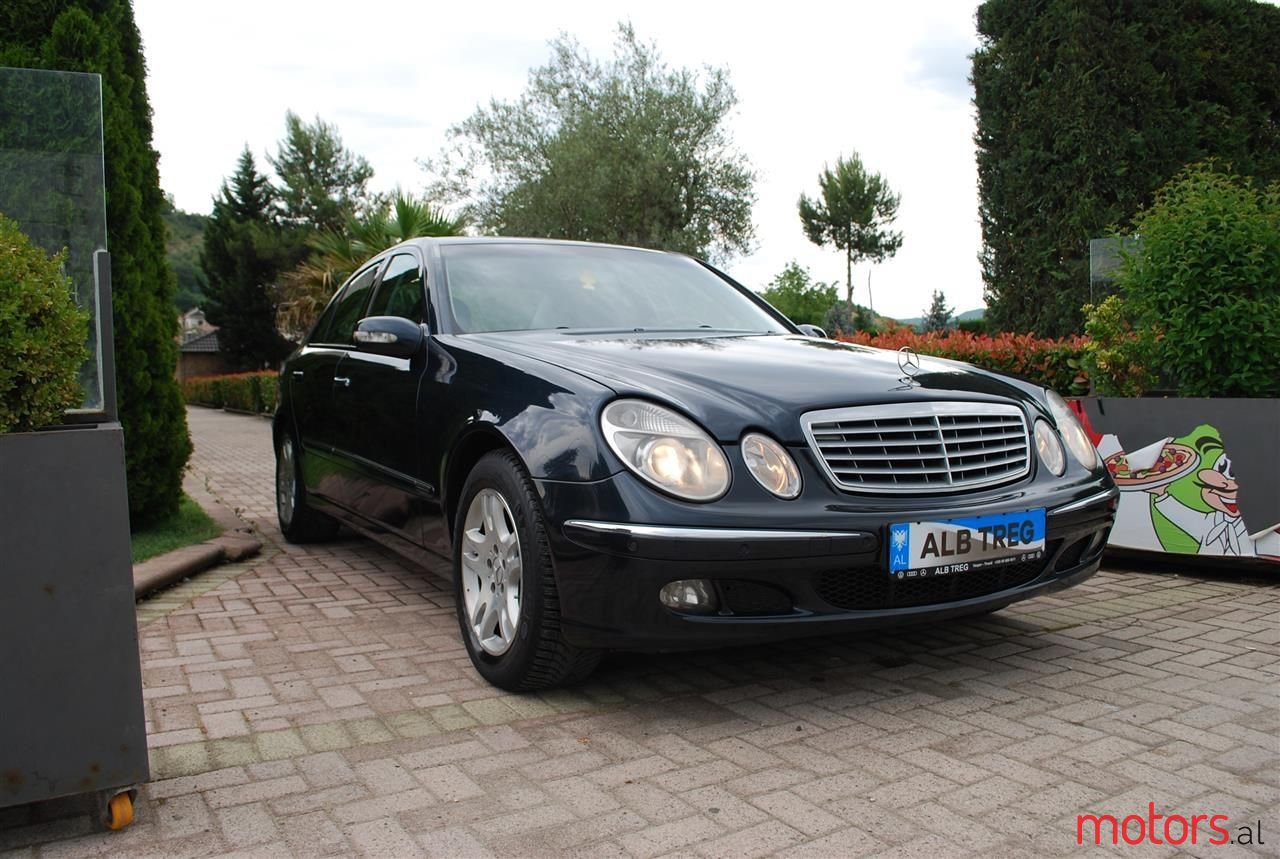2006' Mercedes-Benz E 220 photo #1