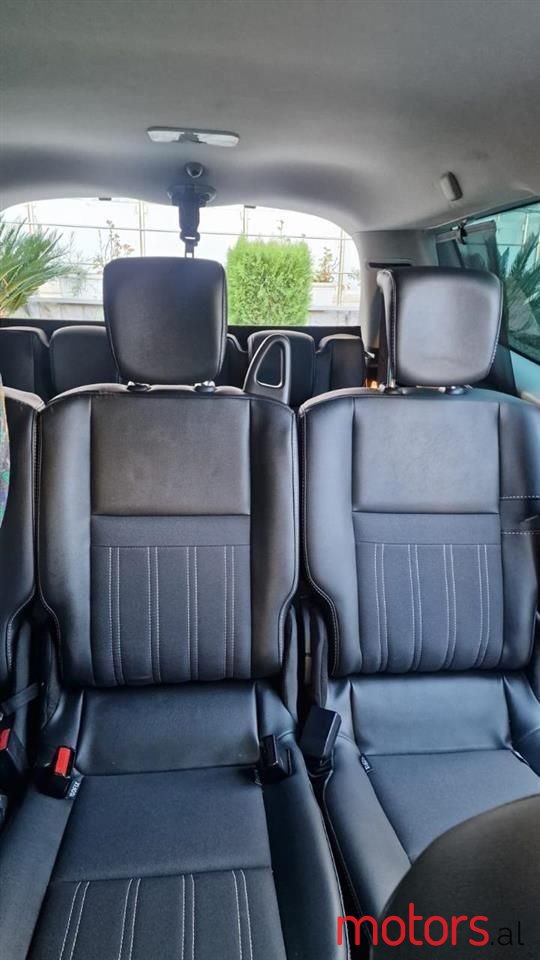 2015' Renault Scenic photo #3