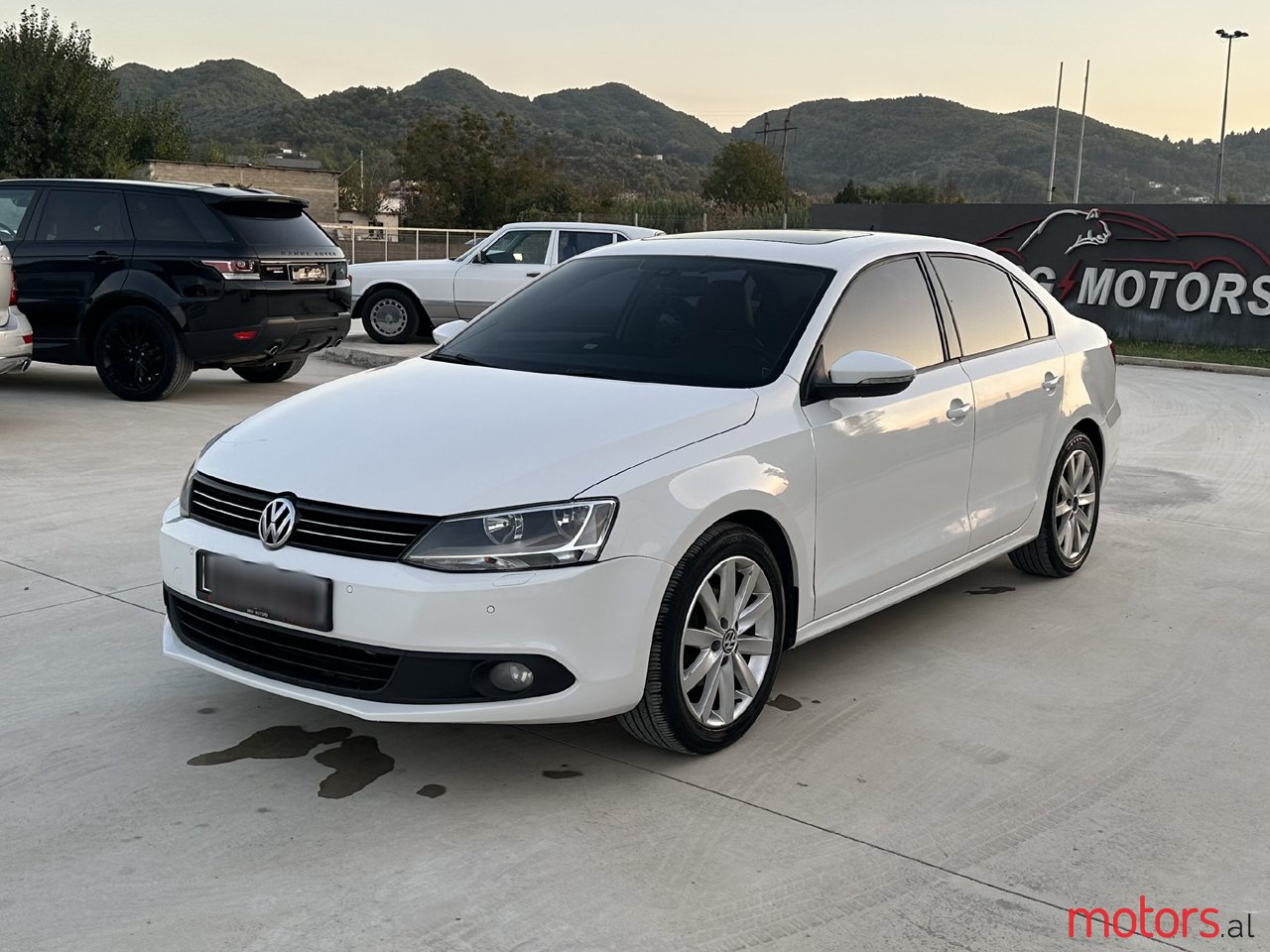 2011' Volkswagen Jetta photo #1