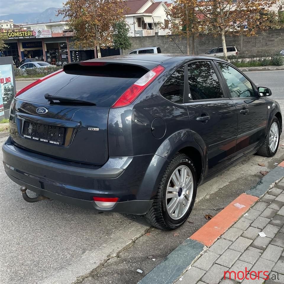 2008' Ford Focus photo #5