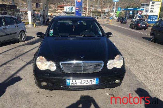 2002' Mercedes-Benz C-Class photo #1
