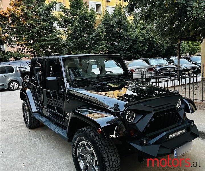 2013' Jeep Wrangler photo #1