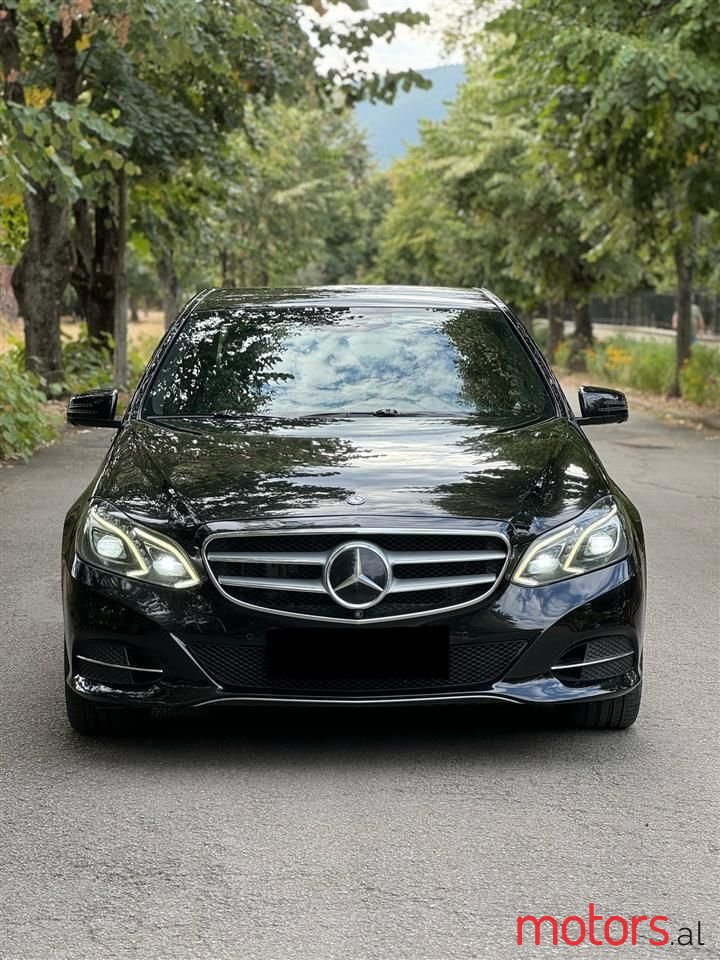 2013' Mercedes-Benz E 350 photo #3