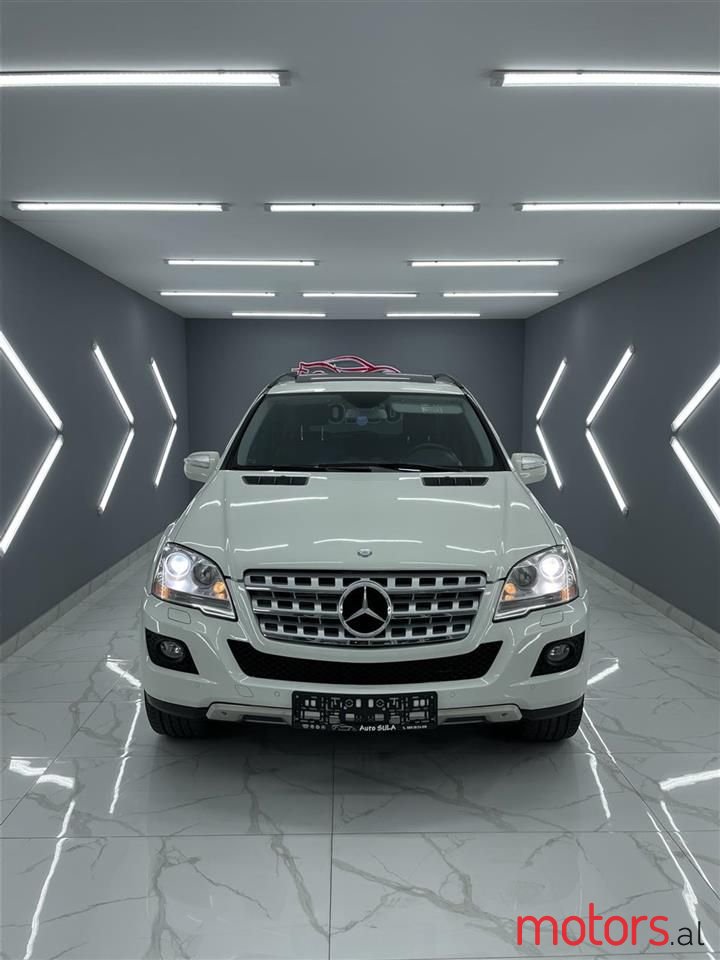 2010' Mercedes-Benz ML 350 photo #1