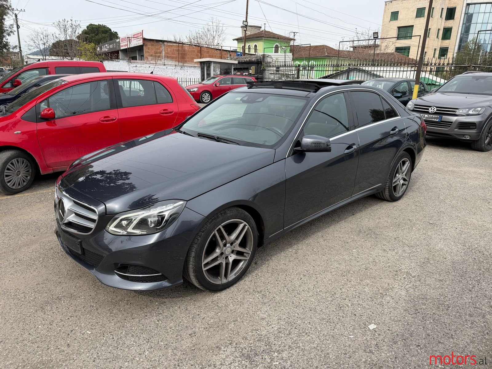 2015' Mercedes-Benz E 220 photo #1