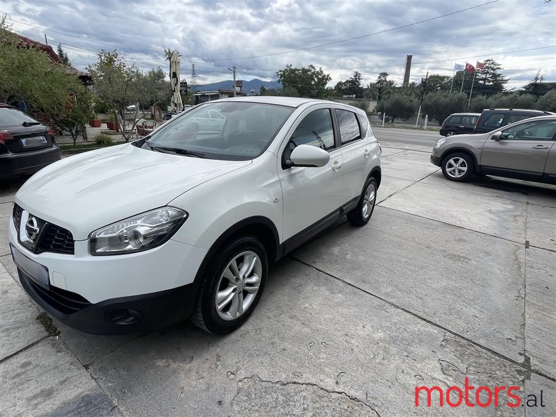 2013' Nissan Qashqai photo #1