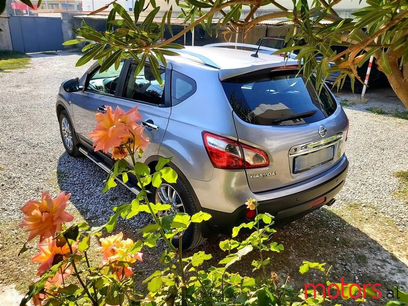 2011' Nissan Qashqai photo #3