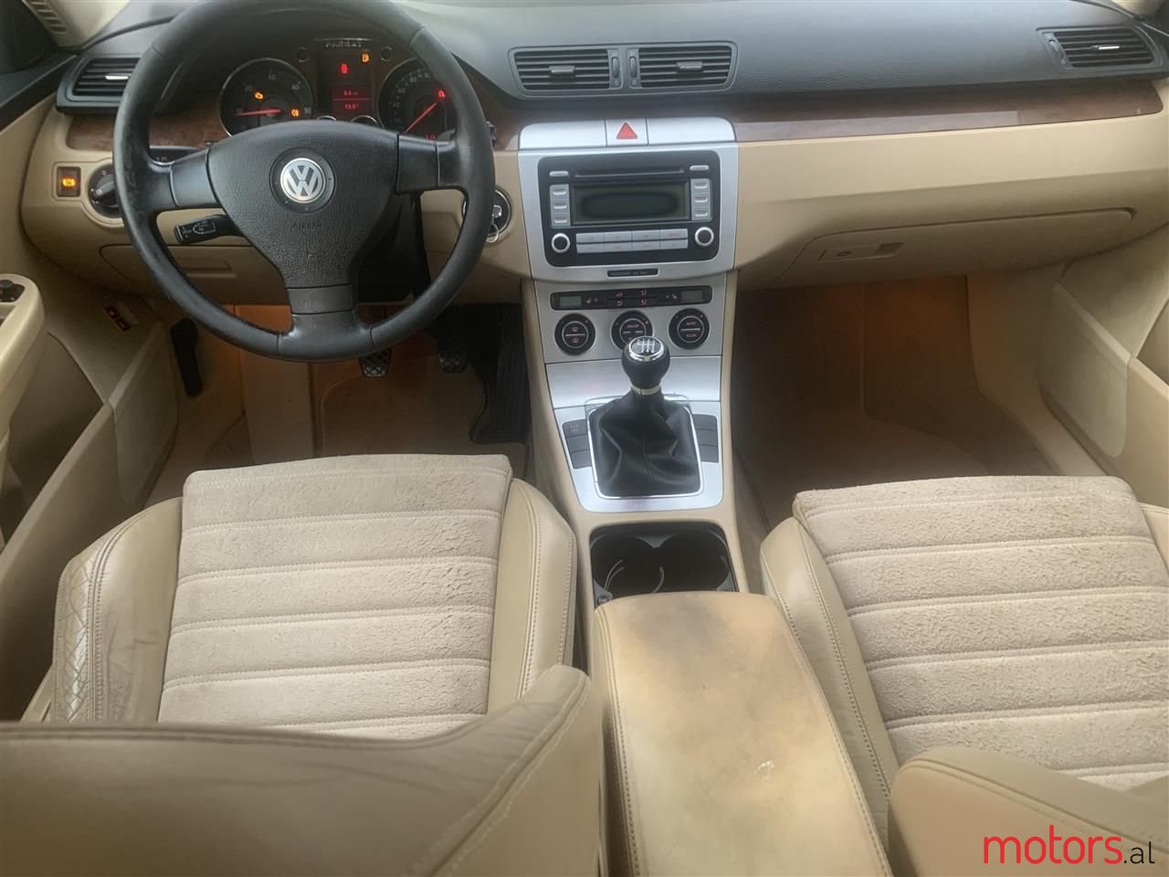 2007' Volkswagen Passat photo #3