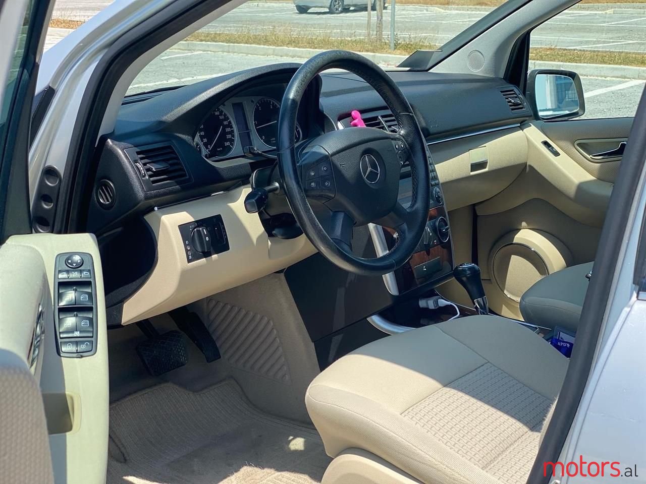 2008' Mercedes-Benz B 180 photo #4