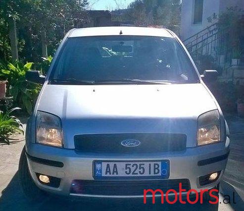 2003' Ford Fusion photo #2