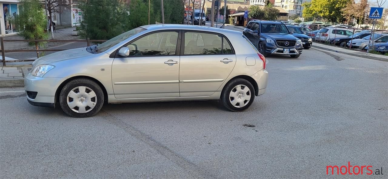 2005' Toyota Corolla photo #4