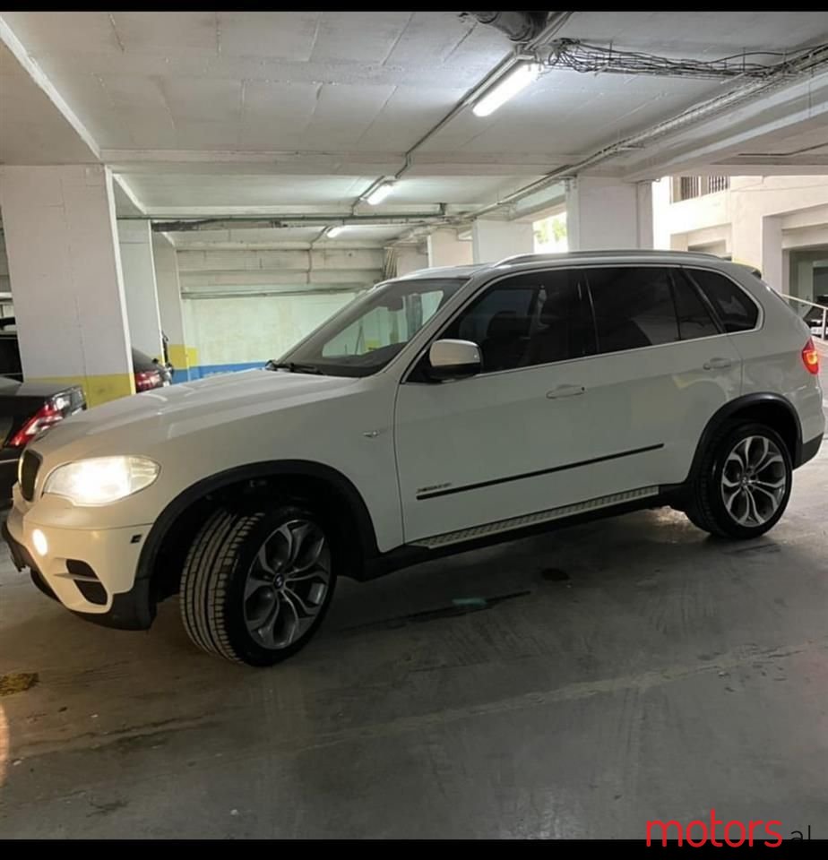 2011' BMW X5 photo #6