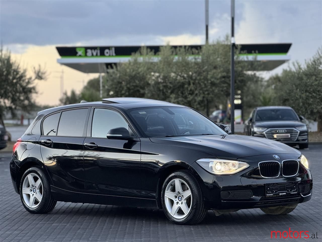 2012' BMW 120 photo #5